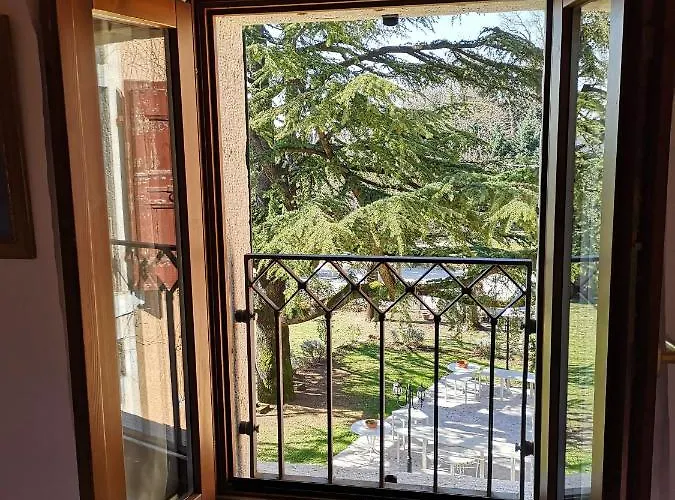 La Corte Dei Limoni * كابرينو فيرونيسي